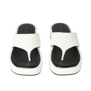 NWT White Platform Thong Sandals Flip Flops Amazon Essentials Sz 8.5 New in Box